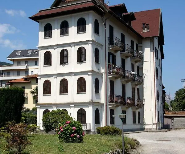 La Pineta Apartment Stresa